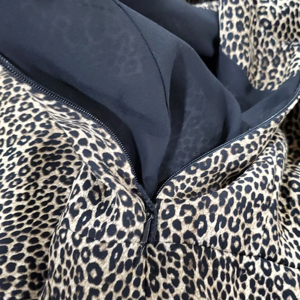 Micheal Michael Kors Mob Wife Elegant leopard print Crop Jumpsuit Sz 10